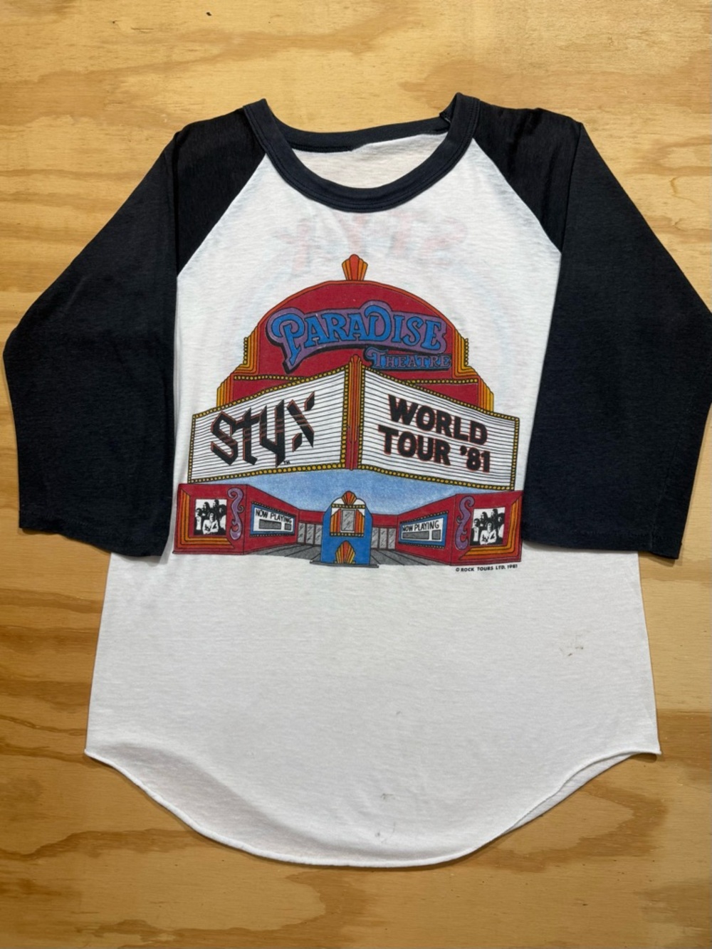 Vintage 80s Styx World Tour Raglan Shirt Thin Distressed Paradise Theatre L